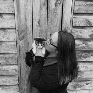 Meet your Posher, Caitlin